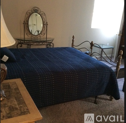 Building Photo - 112 River Chase