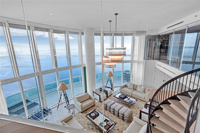 Building Photo - 1643 Brickell Ave