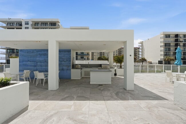 Building Photo - 3450 S Ocean Blvd