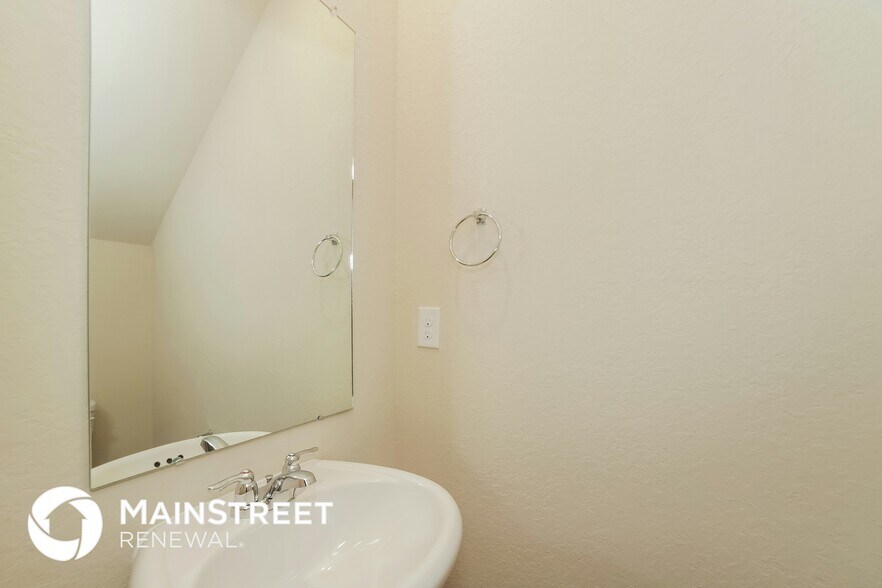 Building Photo - 334 Augusta Woods Dr