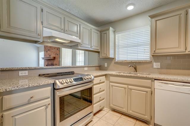 Building Photo - 215 Linda St