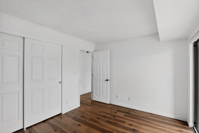 Building Photo - 2575 S Syracuse Way