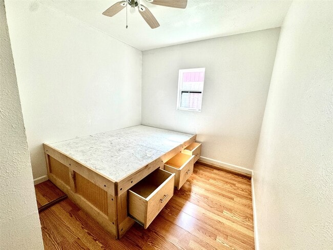 Building Photo - 7203 Addicks Clodine Rd