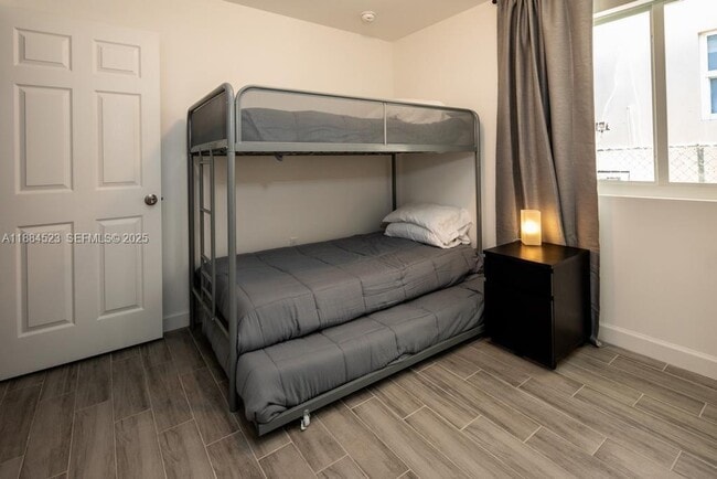 Building Photo - 2800 SW 4th St