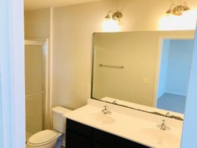 Building Photo - 125 Council Loop