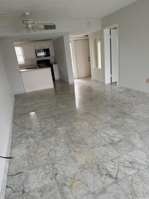 Building Photo - 1400 Mineo Dr