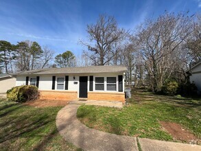 Building Photo - 4322 Pebblebrook Dr