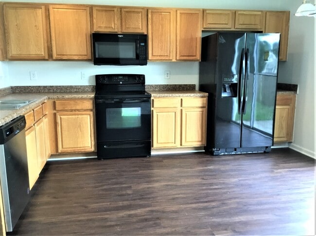 Building Photo - 1006 Bengel Dr