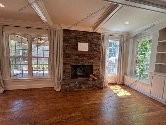 Building Photo - 3353 Cheswick Dr