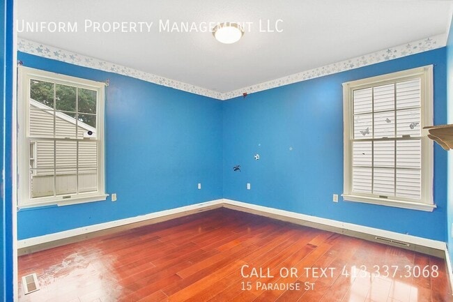 Building Photo - 15 Paradise St