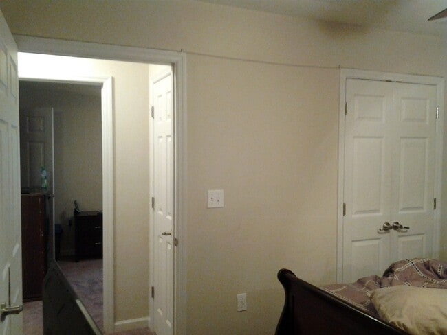 Building Photo - 3bedrooms 2 baths single family home available March 2022 in Qunicy Fl