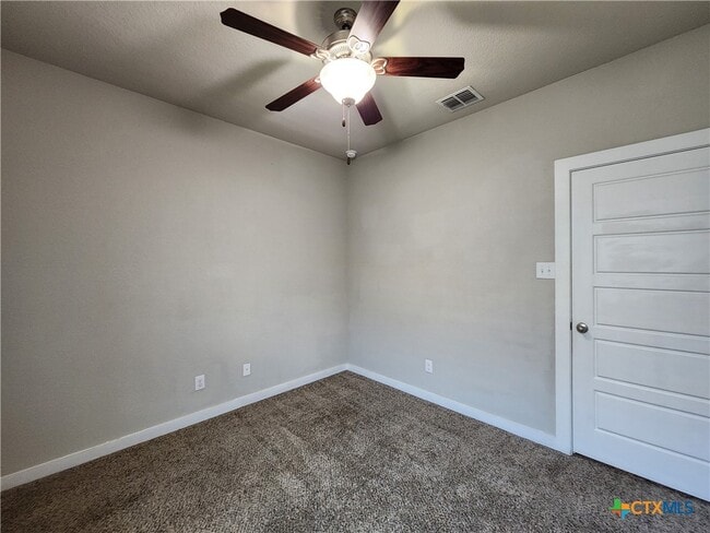 Building Photo - 1143 Creekside Orchard