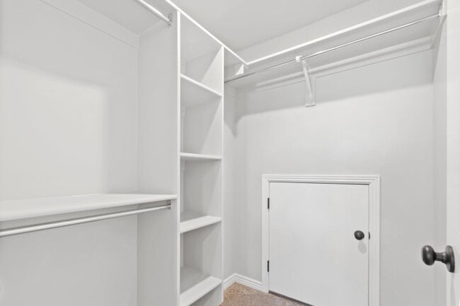 Building Photo - 1706 Honeycomb Dr