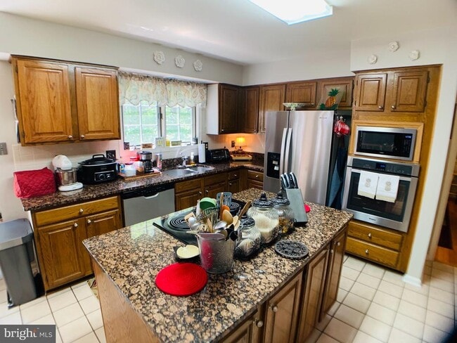 Building Photo - 8604 Oak Chase Cir