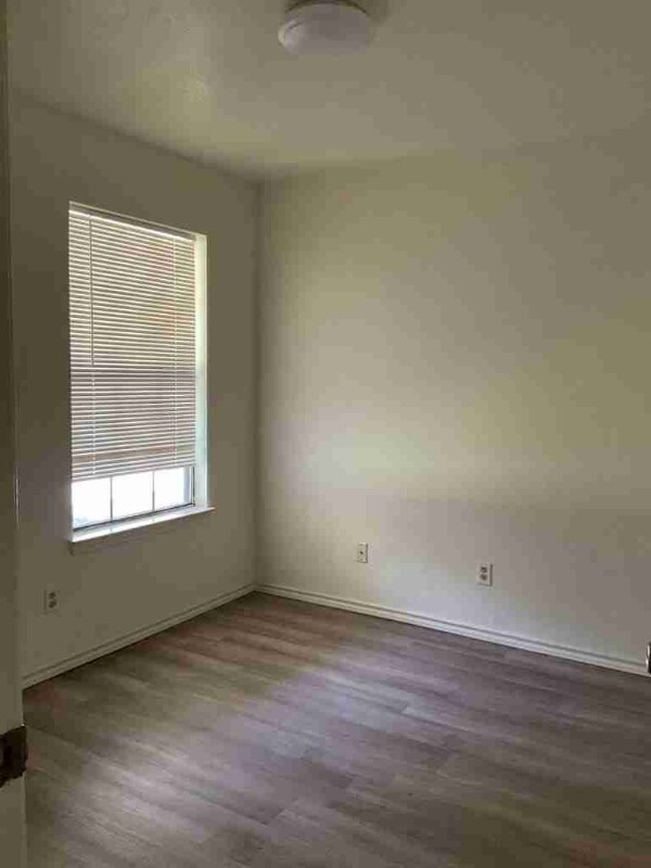 Building Photo - 1505 Truelove St