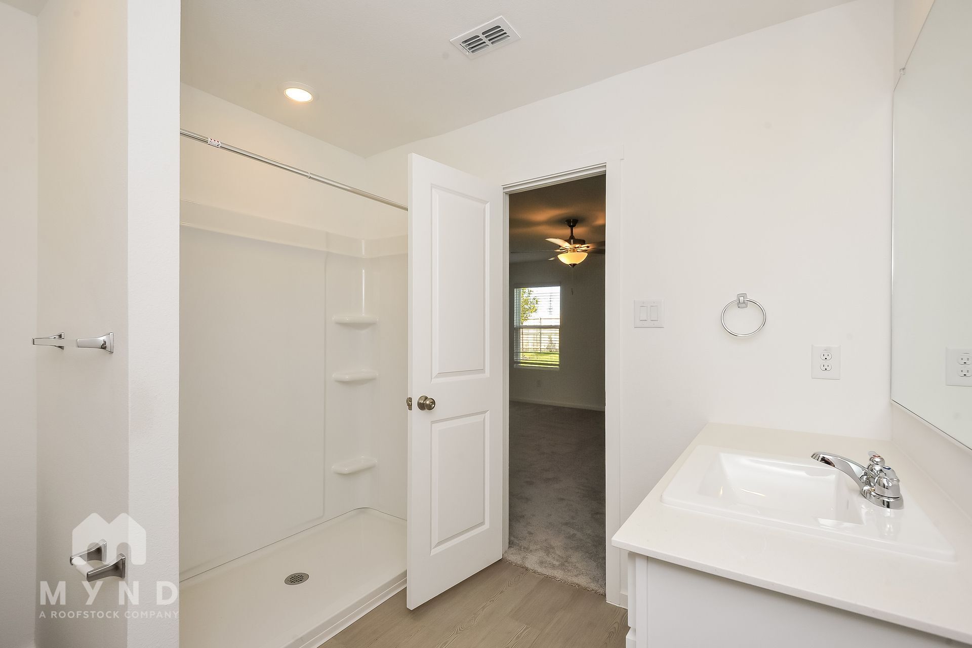 Building Photo - 2733 Mistwood Dr
