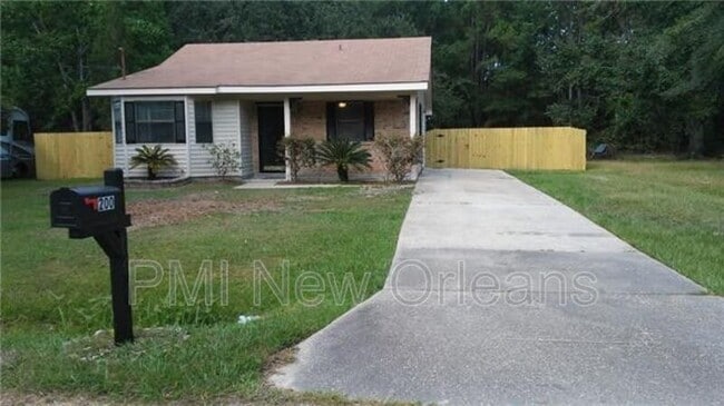 Building Photo - 200 Timber Ridge Dr