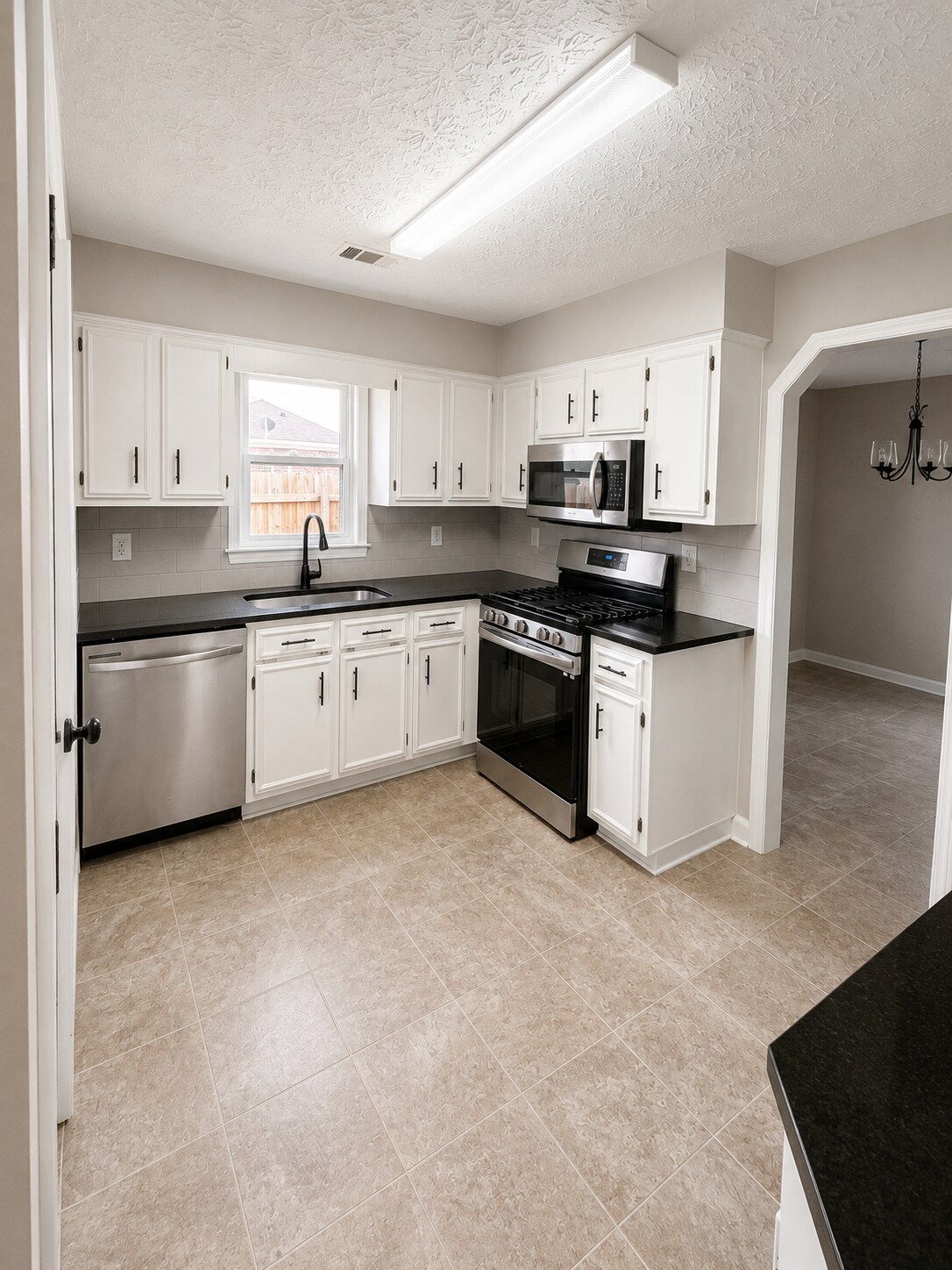 Building Photo - 2915 Eagle Pointe Dr