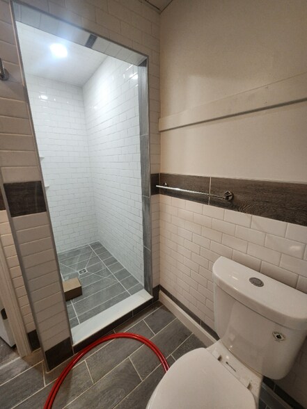 Building Photo - 151 S Main St