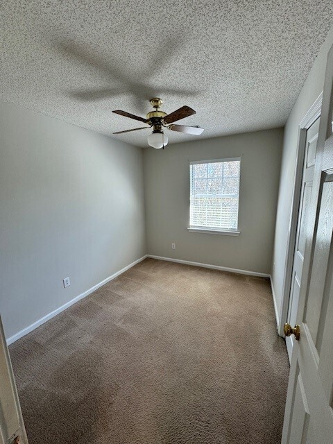 Building Photo - Charming 4-Bedroom Home