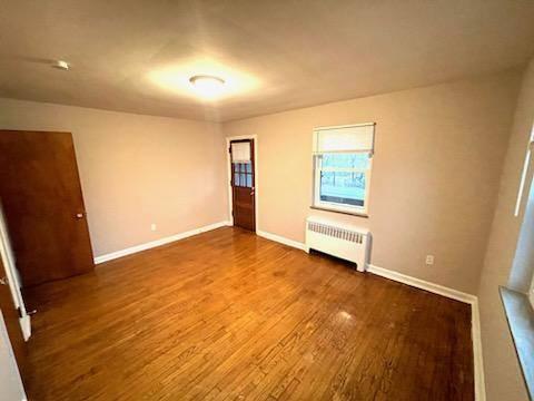 Building Photo - 5838 Lathrop Pl