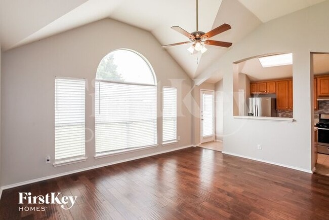 Building Photo - 208 Flatwood Dr