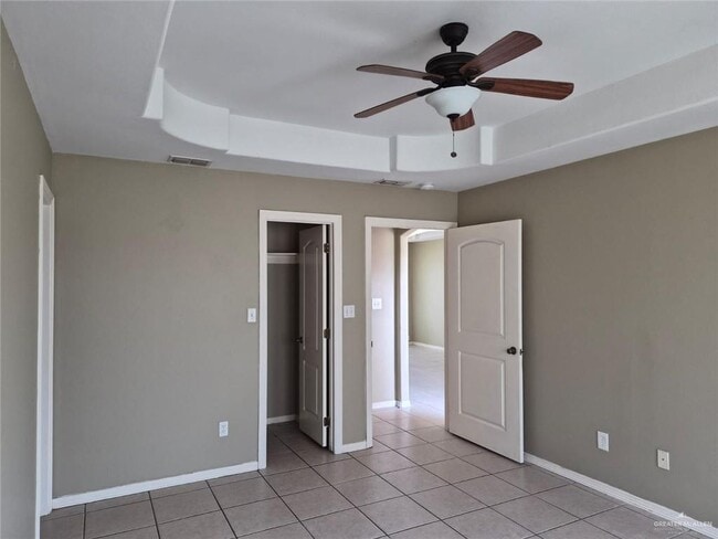 Building Photo - 21 S Val Verde Rd