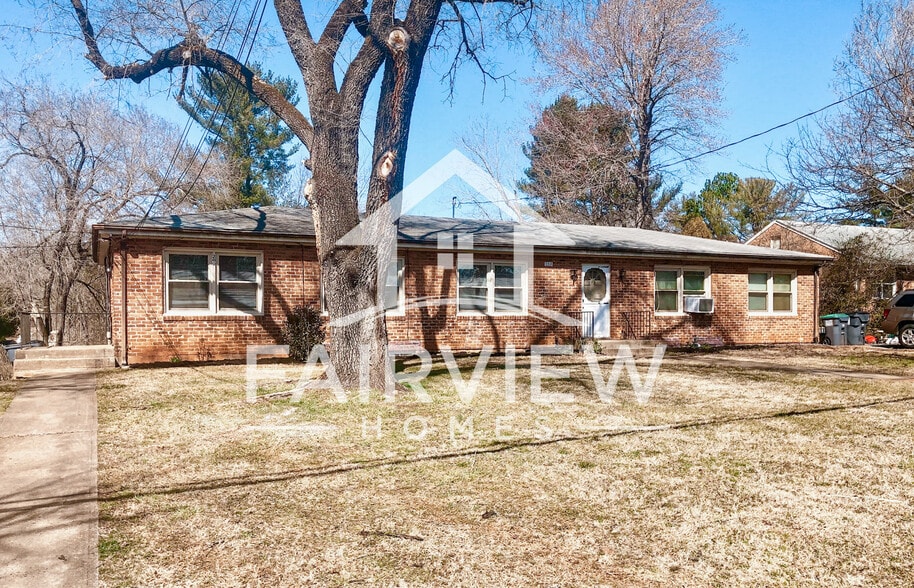 Front of Home - 150 Loch Ln
