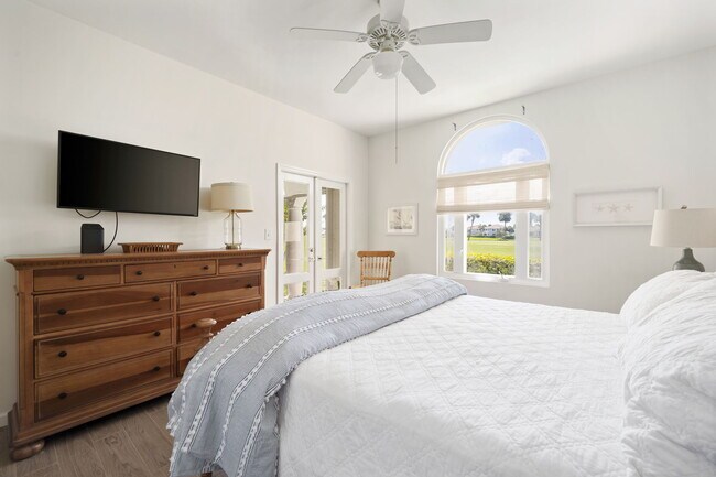 Building Photo - 5045 Harmony Cir