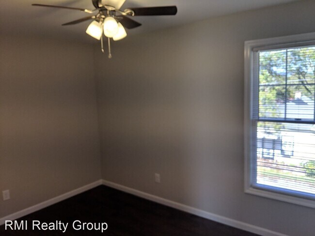 Building Photo - 2 br, 1 bath House - 25 Smalltown Circle