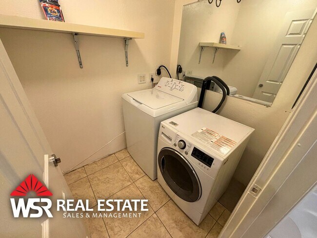 Building Photo - Upper-Level Condo In Gated Community!