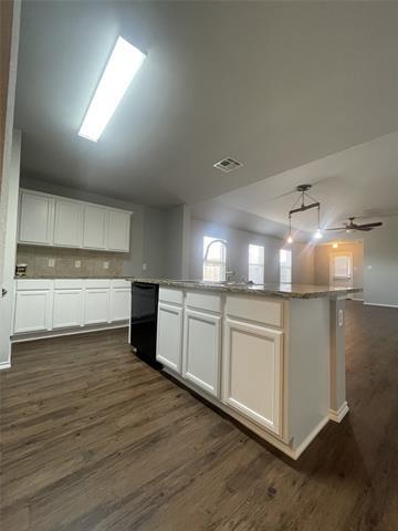Building Photo - 1610 Sorghum Dr