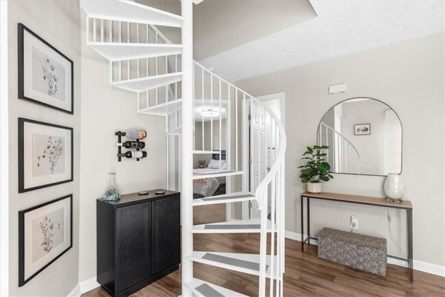 Building Photo - 820 Camelon Ct