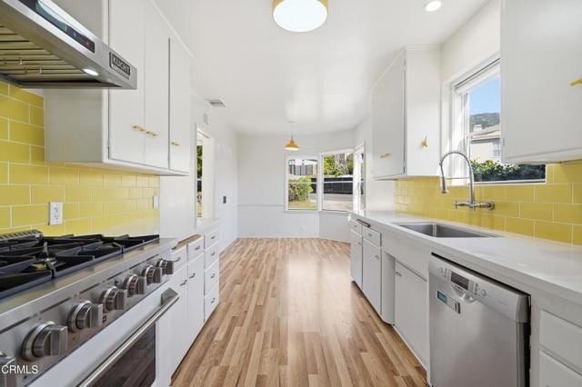 Building Photo - 2938 Santa Carlotta St