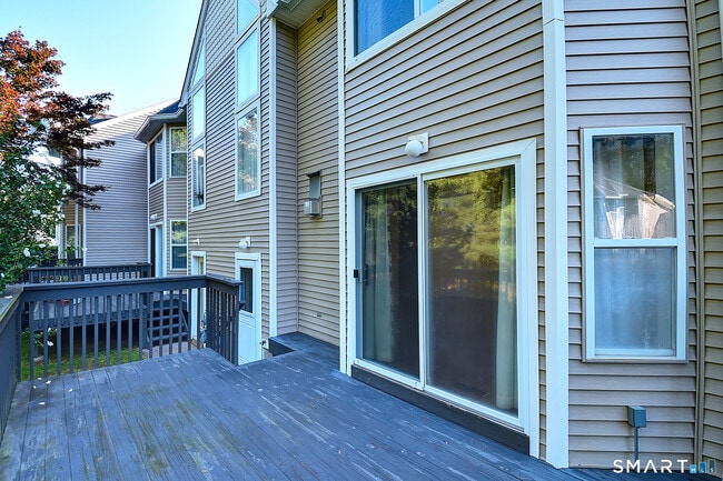 Building Photo - 51 Florence Way