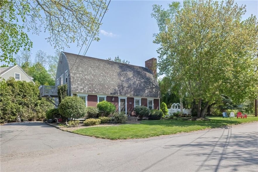 Building Photo - 35 Fales Rd