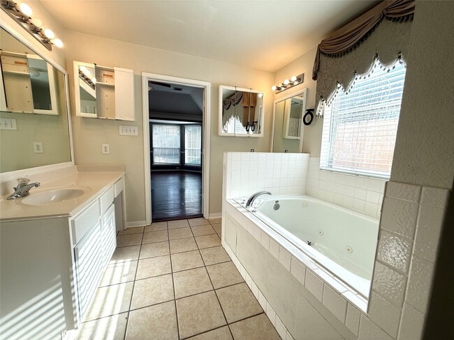 Building Photo - 11911 Timpnogos Dr