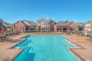 Building Photo - Idlewilde