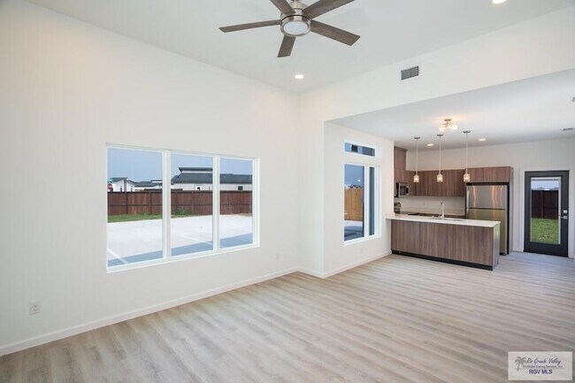 Building Photo - 3508 Hidalgo Cir