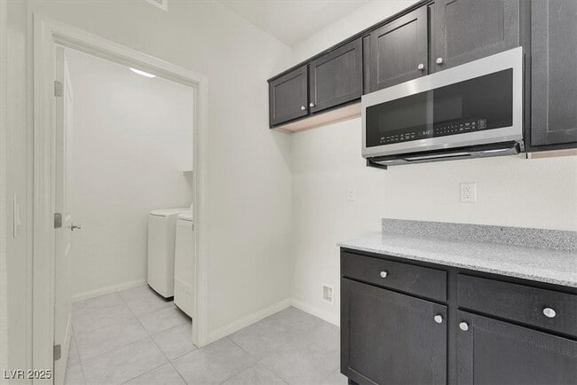 Building Photo - 4709 N Park St