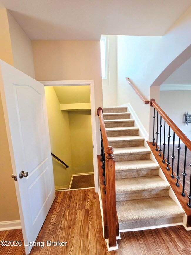 Building Photo - 16300 Brookfield View Ct