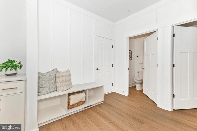 Building Photo - 1199 Hoods Mill Rd