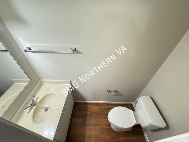 Building Photo - 9606 Scotch Haven Dr