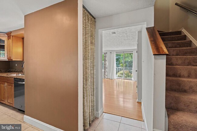 Building Photo - 9515 Quarry Bridge Ct