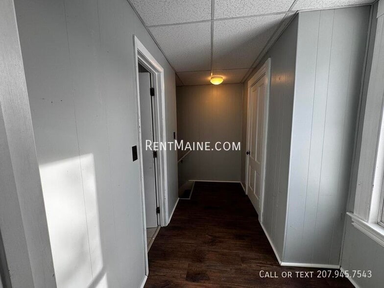 Building Photo - 17 Edwards St