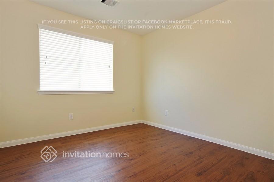 Building Photo - 18807 N Lyford Dr