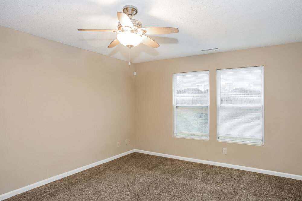 Building Photo - 834 Littleton Dr