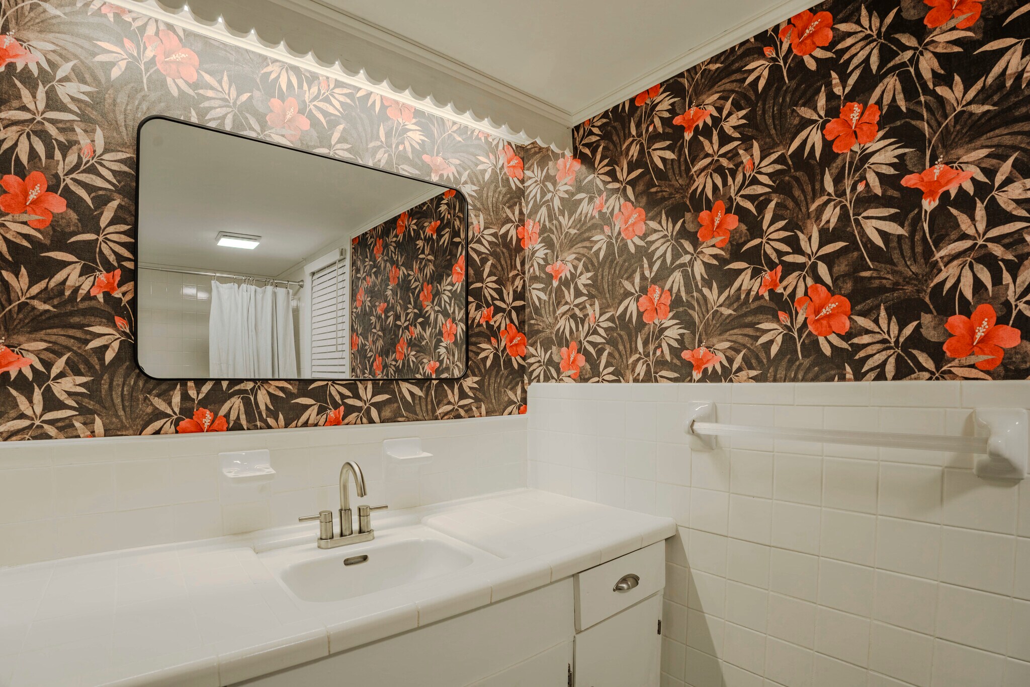 Building Photo - 104 Rosewood Dr