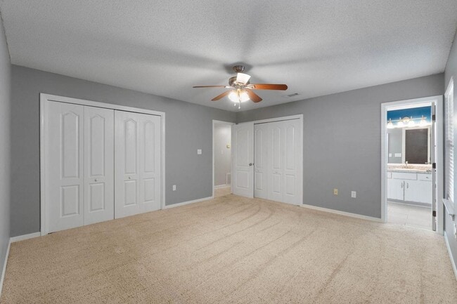 Building Photo - Ideal Niceville Location!