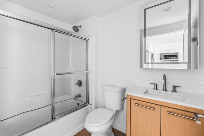 Building Photo - 6640 Valjean Ct
